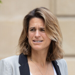 C'est pour une occasion particulière : son fils, Aaron, fête ses 9 ans !
La directrice de Rolland Garros, Amélie Mauresmo, quitte les lieux après une cérémonie au palais de l'Elysée à Paris, le 3 juin 2022. Photo par Raphael Lafargue/ABACAPRESS.COM