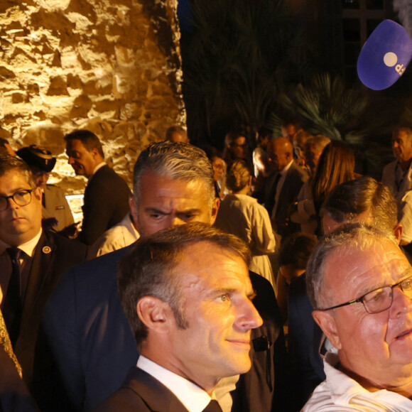 Emmanuel Macron à Bormes-les-Mimosas pour les 80 ans de la libération de la ville, le 17 août 2024 © Alain Robert / Pool / Bestimage 