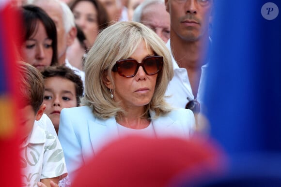 Brigitte Macron à Bormes-les-Mimosas pour les 80 ans de la libération de la ville, le 17 août 2024 © Alain Robert / Pool / Bestimage 