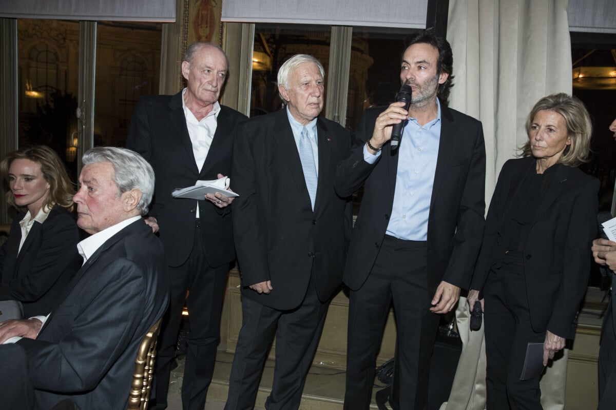 Photo : Exclusif - Géraldine Danon, Alain Delon, Pascal Desprez, le ...