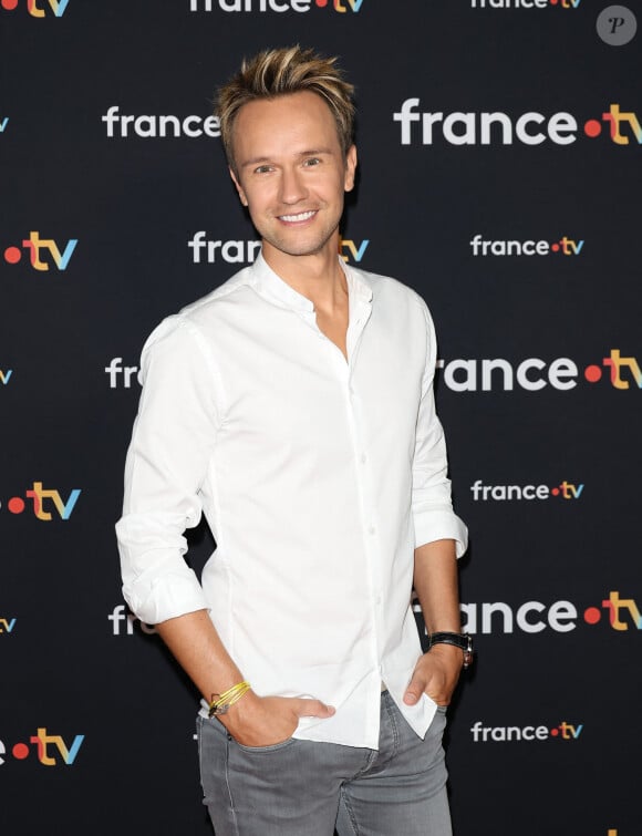 Cyril Féraud au photocall pour la conférence de presse de rentrée de France TV à la Grande Halle de la Villette à Paris, France, le 11 juillet 2023. © Coadic Guirec/Bestimage 