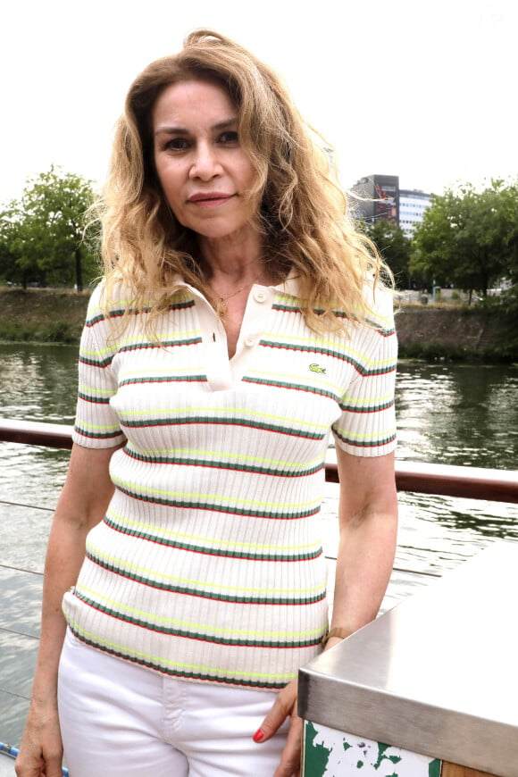 Valérie Kaprisky lors du 9ème Trophée de la Pétanque gastronomique au Port Yacht Marina à Paris, le 29 juin 2023.