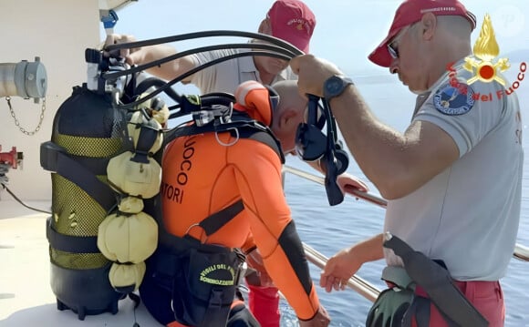 Un yacht a fait naufrage dans la nuit su 18 au 19 août 2024 après avoir été frappé par une violente tornade. 
PALERME - Un yacht à voile coule dans une tornade : un mort, six disparus. Un voilier de 50 mètres battant pavillon anglais. © Fotogramma/IPA via ZUMA Press