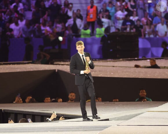 Fierté nationale, il a été en charge d'éteindre la flamme olympique le 11 août dernier lors de la soirée de clôture des Jeux. 
Cérémonie de clôture des Jeux Olympiques de Paris 2024 au stade de France à Saint-Denis le 11 août 2024. © David G. McIntyre/ZUMA Press Wire