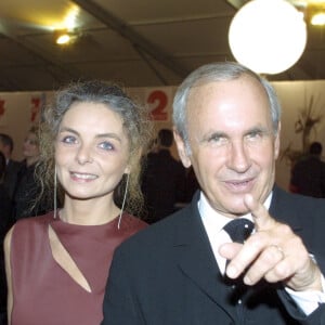 Lors de la 15ème CEREMONIE DES 7 D'OR 2000 se déroulant à l'hippodrome d'Auteuil à Paris, Patrice LAFFONT et sa femme Valerie. Le 27 octobre 2001 © Christophe Aubert via Bestimage