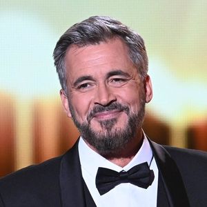 ...Notre relation est fantastique et nous sommes très complices. Je bénis le ciel de les avoir dans ma vie."
Olivier Minne lors de la 37ème cérémonie des Victoires de la musique à la Seine musicale de Boulogne-Billancourt, le 11 février 2022. © Guirec Coadic/Bestimage