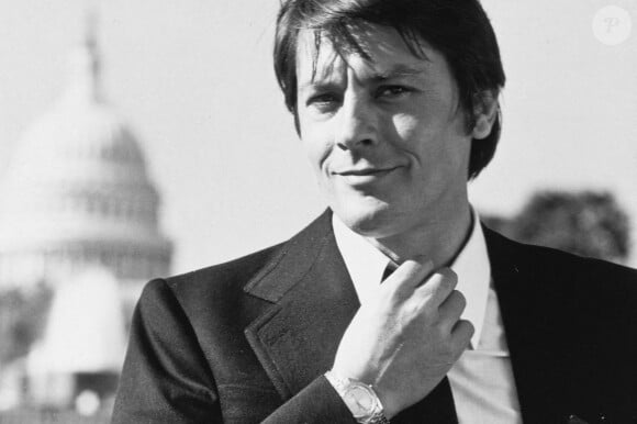 Alain Delon, sans date. Photo par Alamy/ABACAPRESS.COM