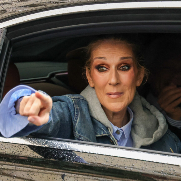 Et parmi les malades, il y a une Française qui s'est confiée à nos confrères du "Parisien"
Céline Dion a été vue quittant son hôtel en route pour la cérémonie d'ouverture des Jeux olympiques de Paris 2024 à Paris, France, le 26 juillet 2024. Photo par Aissaoui Nacer /Splash News/ABACAPRESS.COM