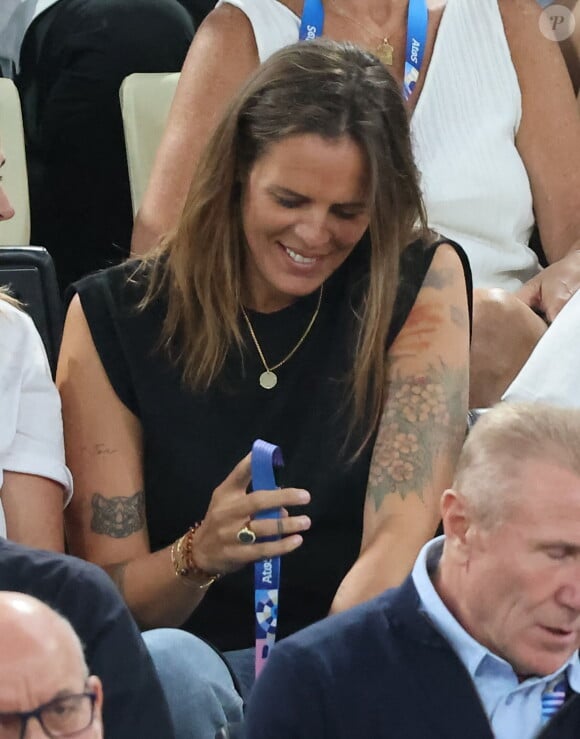 Laure Manaudou - Les célébrités en tribunes pendant l'épreuve de basketball de Demi-Finale opposant la France à l'Allemagne lors des Jeux Olympiques de Paris 2024 (JO) à l'Arena Bercy, à Paris, France, le 8 août 2024. © Jacovides-Perusseau/Bestimage