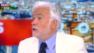 "Arrêtez avec ça !" : accusé d'être "naïf", Pascal Praud s'emporte contre son chroniqueur sur CNews (VIDEO)