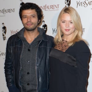 Sans oublier sa fille aînée prénommée Ali (2013), fruit de son histoire passée avec Mabrouk El Mechri.
Virginie Efira et son compagnon Mabrouk El Mechri - Avant-premiere du film biopic "Yves Saint Laurent" a l'UGC Normandie a Paris, le 19 decembre 2013. 