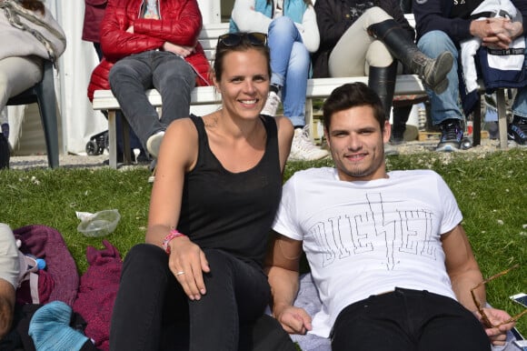 Découvrez lequel
Laure Manaudou et son frère Florent Manaudou - People au "GPA Jump Festival" à Cagnes-sur-Mer, le 29 mars 2014.