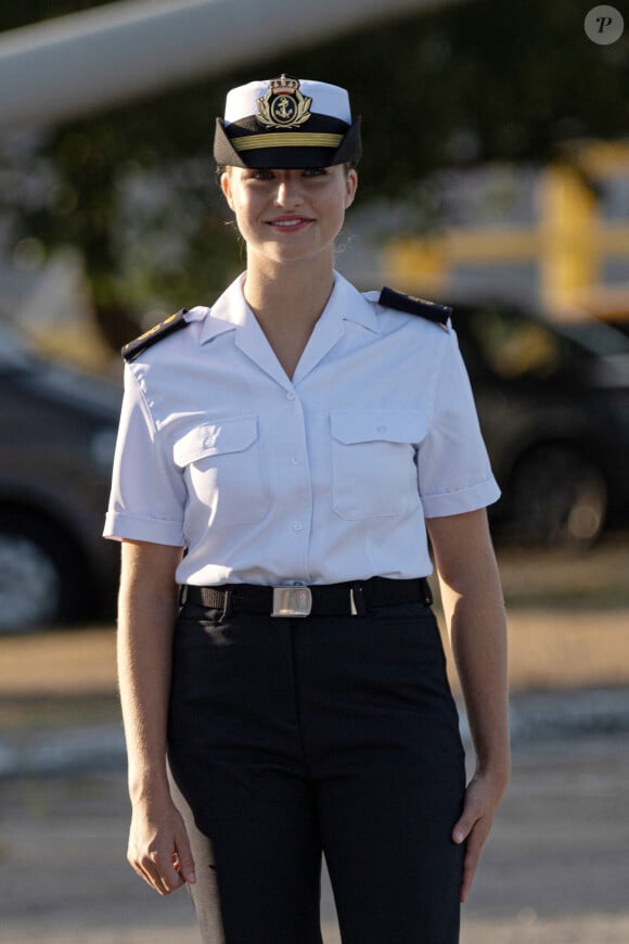 C'était un grand jour ce jeudi pour Leonor d'Espagne
La princesse Leonor à son arrivée à l'École navale militaire de Marín, Galice (Espagne). Elena Fernández / Europa Press