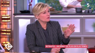 Des tensions dans l'équipe de C à vous ? Une figure importante de l'émission répond