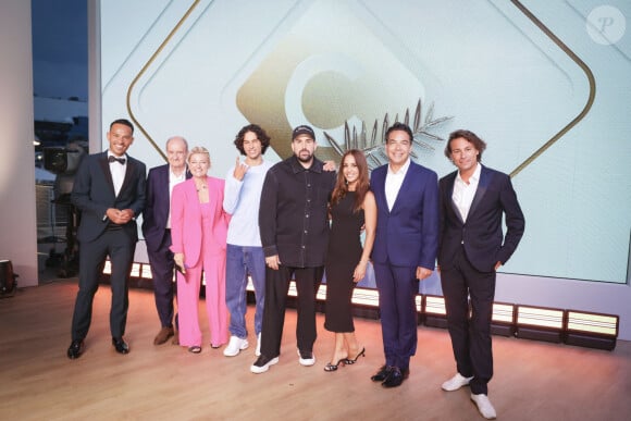 Exclusif - Mohamed Boufhafsi, Pierre Lescure, Anne-Elisabeth Lemoine, Sayyid El Alami, Artus, Alice Belaïdi, Patrick Cohen, Bertrand Chameroy sur le plateau de l'émission "C à vous" lors du 77ème Festival International du Film de Cannes.