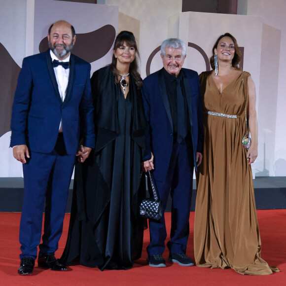 Kad Merad, Valerie Perrin, Julia Vignali, Claude Lelouch assistant à la première de Finalement dans le cadre de la 81e édition du Festival international du film de Venise, à Venise, Italie, le 02 septembre 2024. Photo par Aurore Marechal/ABACAPRESS.COM