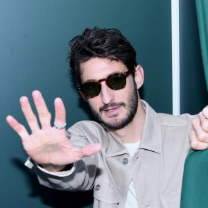 Exclusif - Pierre Niney, ambassadeur Lacoste et également égérie du parfum "Lacoste Original" lors d’une cocktail party organisée sur le rooftop de l’hôtel Madame Rêve à Paris. © Rachid Bellak/Bestimage 