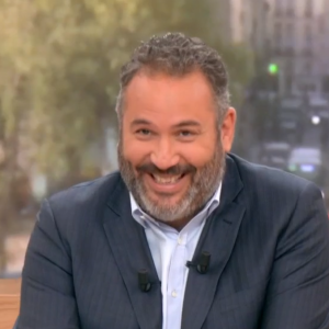 L'animateur en a profité pour le questionner sur ses débuts dans le milieu du divertissement. 
François-Xavier Demaison était l'invité de Bruce Toussaint dans "Bonjour !" sur TF1