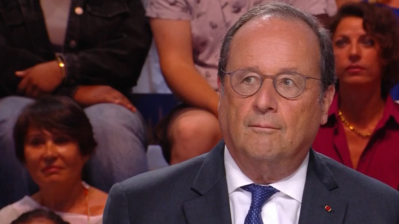 Merci Julie Gayet ! François Hollande avoue dans Quotidien qu'elle lui a ouvert les yeux sur une injustice (VIDEO)