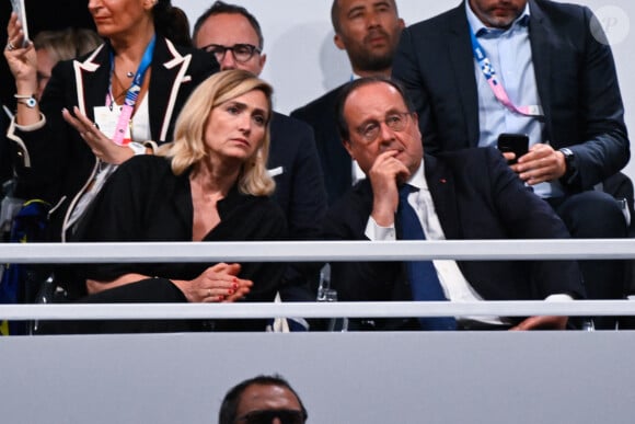 Cérémonie d'ouverture des Jeux Olympiques (JO) de Paris 2024 - Francois Hollande et sa femme Julie Gayet (Photo by federico pestellini / DPPI / Panoramic ) -