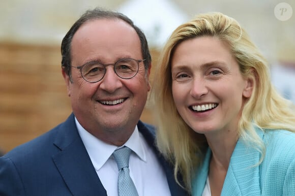 Francois Hollande et Julie Gayet lors du festival Soeurs Jumelles, Rencontre de la musique et de l'image à Rochefort. © Franck Castel / Bestimage 