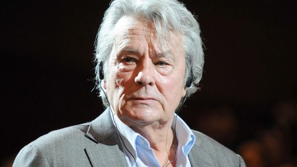 Fabrice Luchini et Alain Delon ont tenté de séduire la même femme, une chanteuse qui a des dizaines d'années de moins qu'eux