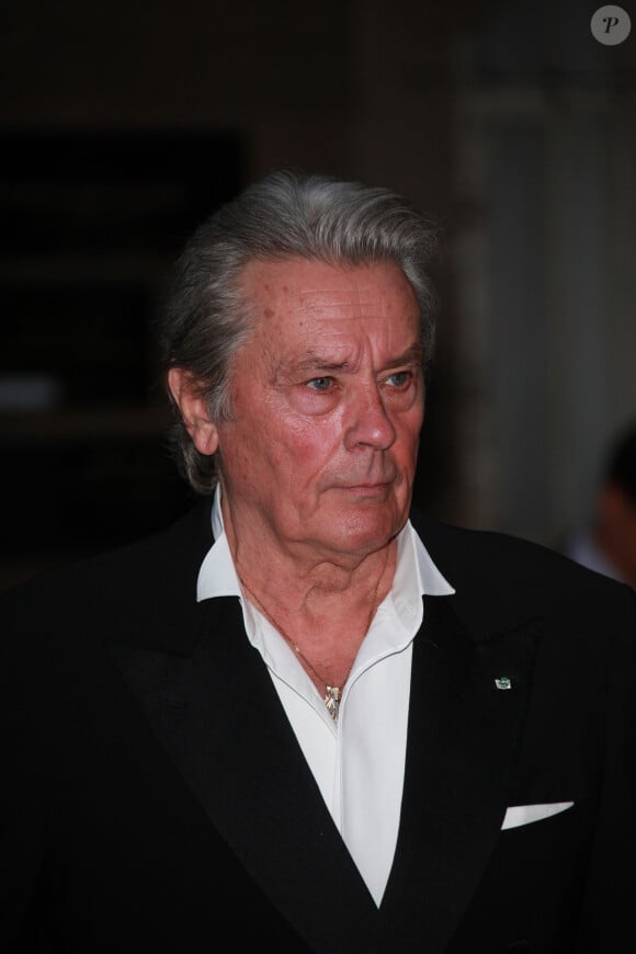 Archive - Alain Delon a Paris en Septembre 2011