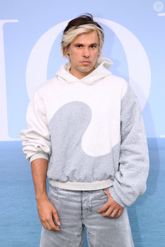 Orelsan au photocall du défilé de mode Homme printemps-été 2023 Dior à l'école du Val de Grâce à Paris, France, le 24 juin 2022. © Bertrand Rindoff/Bestimage 