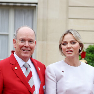 Albert II de Monaco, Prince de Monaco et la Princesse Charlène de Monaco - Emmanuel Macron, Président de la République Française, et la Première dame Brigitte Macron, accueillent les chefs d'Etat et de gouvernement présents à Paris pour la cérémonie d'ouverture des Jeux Olympiques de Paris 2024 (JO). Paris, le 26 juillet 2024. © Dominique Jacovides - Pierre Perusseau / Bestimage