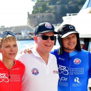 Brandon Green, Mathew Bennett , la princesse Charlène de Monaco, le prince Albert II de Monaco, Gareth Wittstock, Jérôme Fernandez, Kevin Crovetto, David Tanner - La famille princière de Monaco à l'arrivée de la 3ème édition de la course "The Crossing : Calvi-Monaco Water Bike Challenge". Monaco, le 13 septembre 2020. © Bruno Bebert/Bestimage 