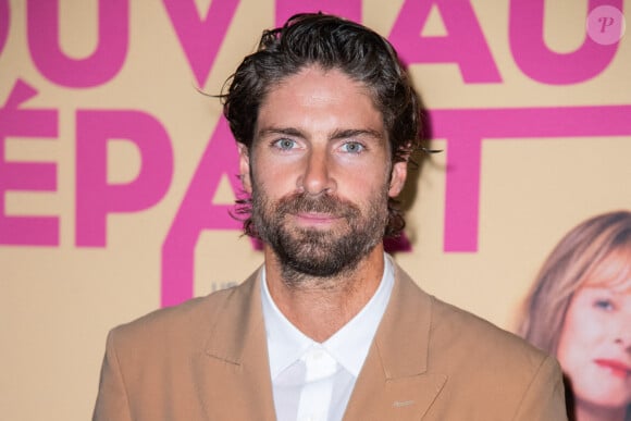 Aux côtés de Tom Leeb, l'actrice française incarne une lieutenante de police envoyée aux Sables-d'Olonne...
Tom Leeb assiste à la première du Nouveau Depart à l'UGC Cine Cite les Halles à Paris, France, le 18 septembre 2023. Photo par Aurore Marechal/ABACAPRESS.COM