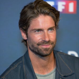 Tom Leeb assiste à la première de la série 'Les Combattantes' au Cinéma Gaumont Marignan le 06 septembre 2022 à Paris, France. Photo par Nasser Berzane/ABACAPRESS.COM