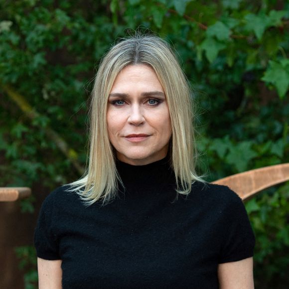 Marie-Josée Croze débarque dans une nouvelle série...
Marie-Josee Croze assiste au défilé Christian Dior Womenswear Spring/Summer dans le cadre de la semaine de la mode à Paris, en France. Photo par Aurore Marechal/ABACAPRESS.COM