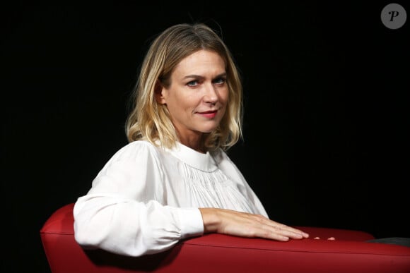 La comédienne en a fait une véritable force afin de mieux incarner les rôles qu'elle accepte, sans être encombrée par les attaches du passé. 
Marie-Josée Croze - Inauguration de le première édition du festival CineComédies à Lille le 27 septembre 2018.