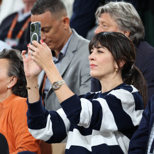 Nolwenn Leroy, Arnaud Clement dans les tribunes des Internationaux de France 2024 à Roland Garros le 27 mai 2024 à Paris, France. Photo par Nasser Berzane/ABACAPRESS.COM