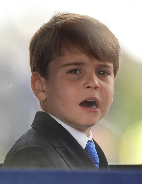 Le prince George - Les membres de la famille royale britannique au balcon du Palais de Buckingham lors de la parade militaire "Trooping the Colour" à Londres le 15 juin 2024 © Julien Burton / Bestimage 