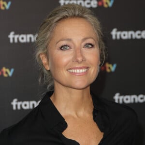 La rentrée a bien été entamée et notamment pour Anne-Sophie Lapix qui a récupéré sa place au 20H de France 2 en semaine.
Anne-Sophie Lapix au photocall de la conférence de presse de rentrée de France Télévisions à Paris, France. © Coadic Guirec/Bestimage