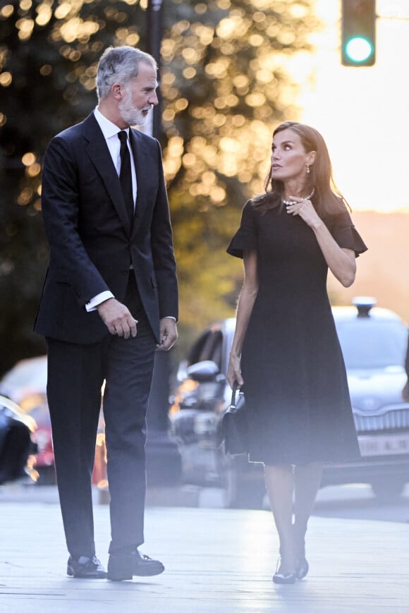 Le neveu de Juan Carlos a par la suite été inhumé au cimetière de San Isidro de Madrid.
Le roi Felipe VI et la reine Letizia - Arrivées de la famille royale d'Espagne aux obsèques de Juan Gomez-Acebo en la cathédrale Castrense à Madrid. Le 8 septembre 2024 