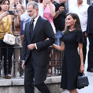 Le roi Felipe VI et la reine Letizia - Arrivées de la famille royale d'Espagne aux obsèques de Juan Gomez-Acebo en la cathédrale Castrense à Madrid. Le 8 septembre 2024 