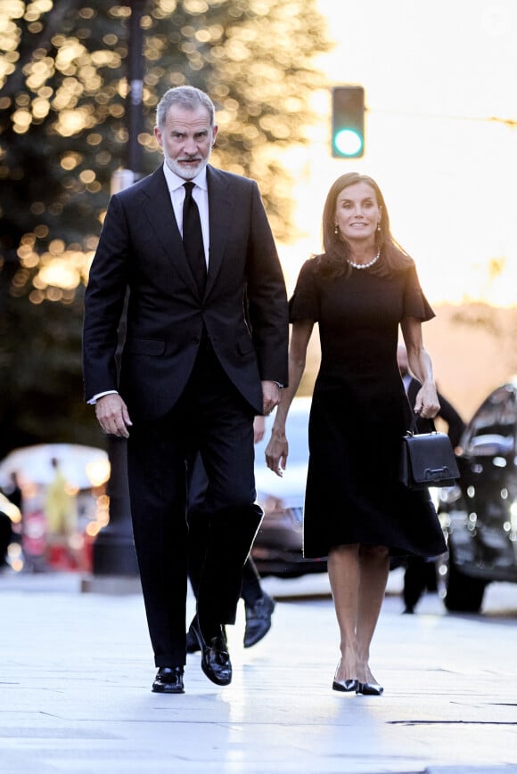 Le roi Felipe VI et la reine Letizia - Arrivées de la famille royale d'Espagne aux obsèques de Juan Gomez-Acebo en la cathédrale Castrense à Madrid. Le 8 septembre 2024 