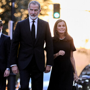 Le roi Felipe VI et la reine Letizia - Arrivées de la famille royale d'Espagne aux obsèques de Juan Gomez-Acebo en la cathédrale Castrense à Madrid. Le 8 septembre 2024 