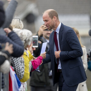 Le Prince William visite une école primaire dans le sud du Pays de Galles afin de rencontrer des élèves ayant pris part au projet 2024 Urdd Eisteddfod le 10 septembre 2024 © GoffPhotos/Bestimage