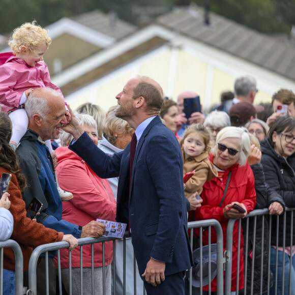Le Prince William visite une école primaire dans le sud du Pays de Galles afin de rencontrer des élèves ayant pris part au projet 2024 Urdd Eisteddfod le 10 septembre 2024. © Cover Images via ZUMA Press/Bestimage