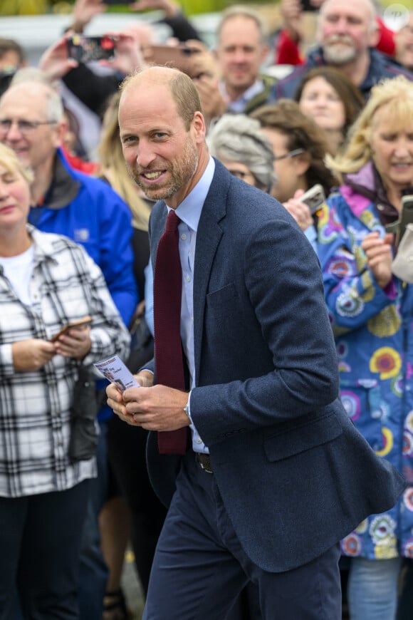 Le Prince William visite une école primaire dans le sud du Pays de Galles afin de rencontrer des élèves ayant pris part au projet 2024 Urdd Eisteddfod le 10 septembre 2024. © Cover Images via ZUMA Press/Bestimage