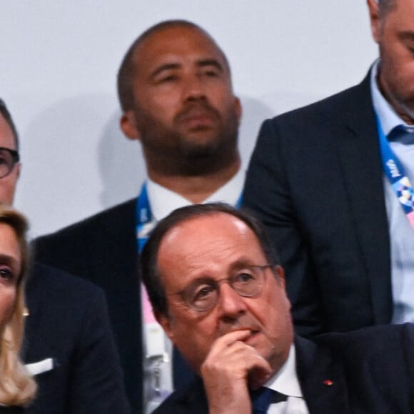 François Hollande et Julie Gayet lors de la cérémonie d'ouverture des Jeux Olympiques de Paris le 26 juillet 2024  Photo by federico pestellini / DPPI / Panoramic ) -