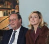 François Hollande et sa femme Julie Gayet assistent au match opposant C. Alcaraz à S. Tsitsipas lors des Internationaux de France de tennis de Roland Garros 2024 à Paris le 4 juin 2024. © Jacovides-Moreau/Bestimage 