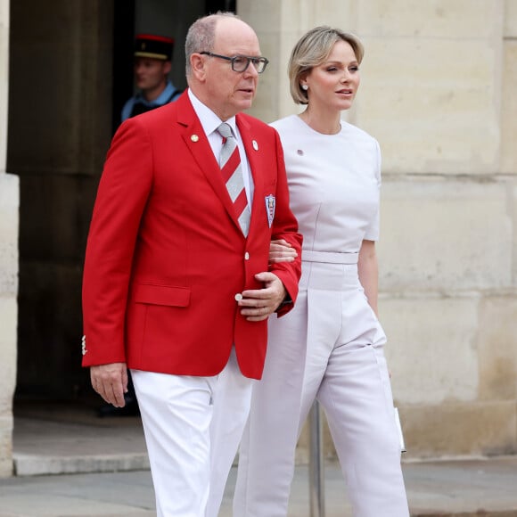 Le Prince Albert II de Monaco et la Princesse Charlène de Monaco - Emmanuel Macron, Président de la République Française, et la Première dame Brigitte Macron, accueillent les chefs d'Etat et de gouvernement présents à Paris pour la cérémonie d'ouverture des Jeux Olympiques de Paris 2024 (JO). © Dominique Jacovides - Pierre Perusseau / Bestimage