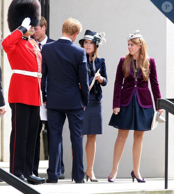 Une fête est prévue chez eux aux Etats-Unis, peut-être en présence de ses cousines adorées Eugenie et Beatrice
La princesse Beatrice duchesse d'York, ,la princesse Eugenie, duchesse d'York avec Harry (archive)