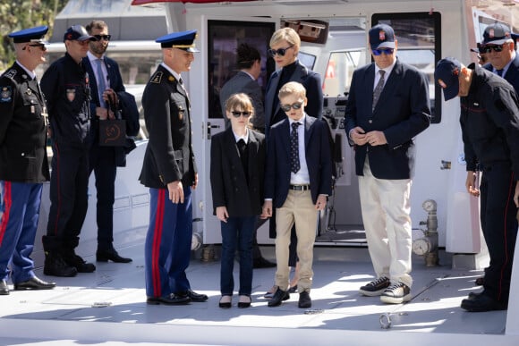 Le prince Albert II de Monaco et la princesse Charlène de Monaco assistent avec leurs enfants, le prince Jacques de Monaco, marquis des Baux, et la princesse Gabriella de Monaco, comtesse de Carladès, au baptême et à la bénédiction du nouveau bateau de sauvetage des sapeurs-pompiers monégasques, baptisé "Prince Jacques". Monaco, le 4 mai 2024. © Olivier Huitel/Pool Monaco/Bestimage