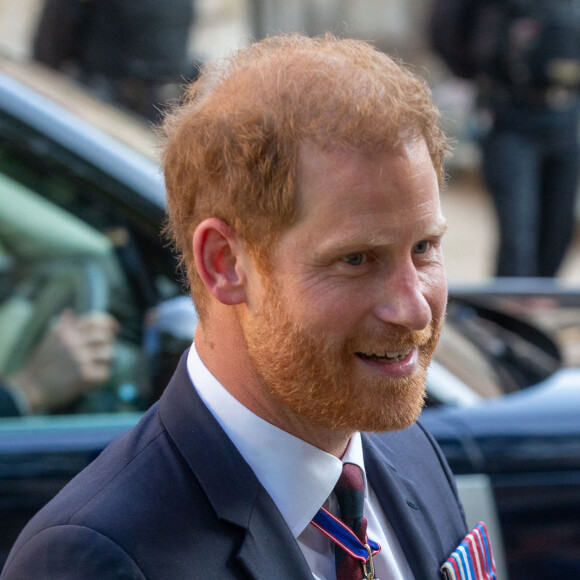 Le prince Harry, duc de Sussex arrive à la célébration du 10ème anniversaire des Invictus Games, en la cathédrale Saint-Paul à Londres, le 8 mai 2024 © Tayfun Salci/ZUMA Press/Bestimage 